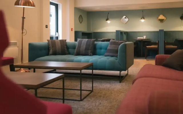 Student Only Picturehouse Apartments
