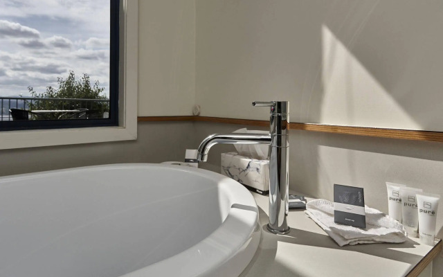 Tamar River Apartments