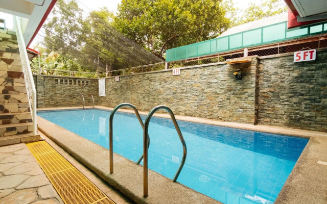 Reddoorz Premium Near Pristine Beach