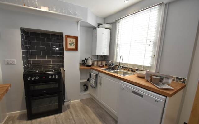 Dolphin Cottage