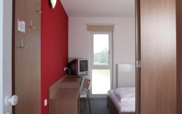 FairSleep AVIA Motel