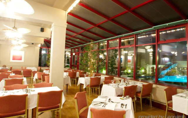 Apollo Hotel