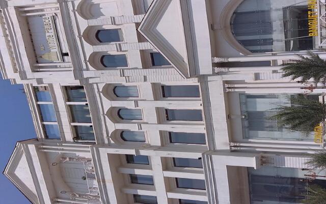 White Palace Hotel