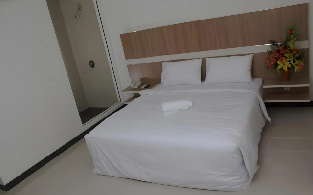 Hotel Sakura Manado – Guest Rooms – Manado