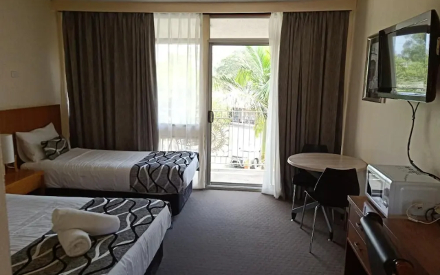 Molly Morgan Motor Inn