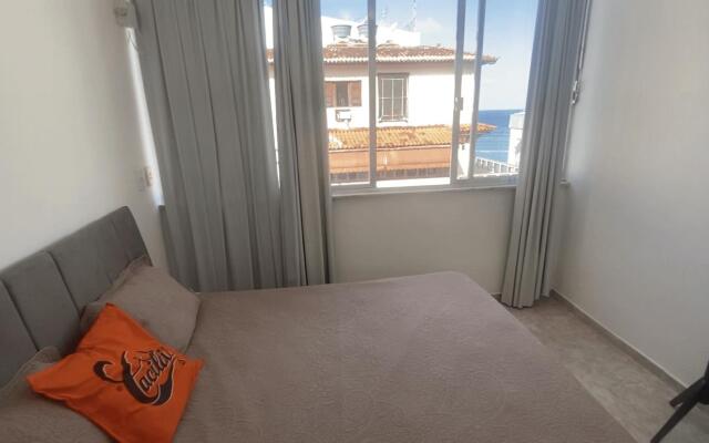 AS1210 Quarto-sala com vista mar Copacabana Posto 5