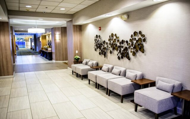 Crowne Plaza Dulles Airport by IHG