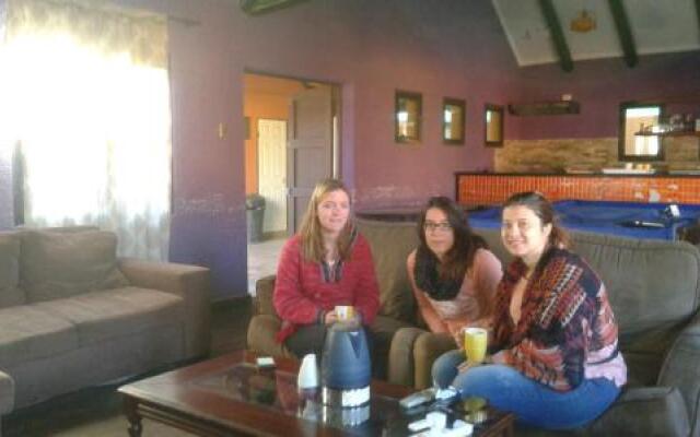 Pachamama Hostel & Tour