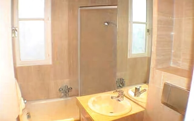 Apartment Locaflat Espace Greuze