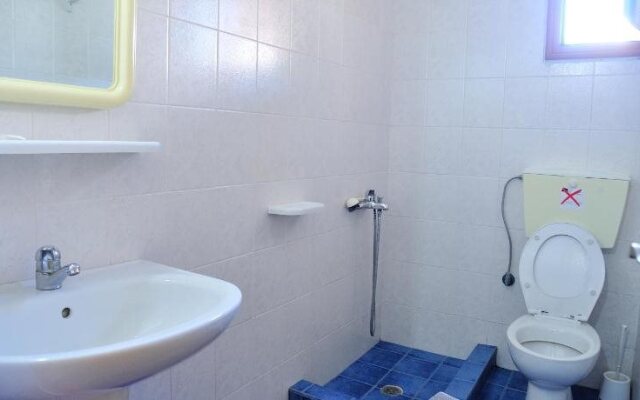 Dimitris & Haris Studios