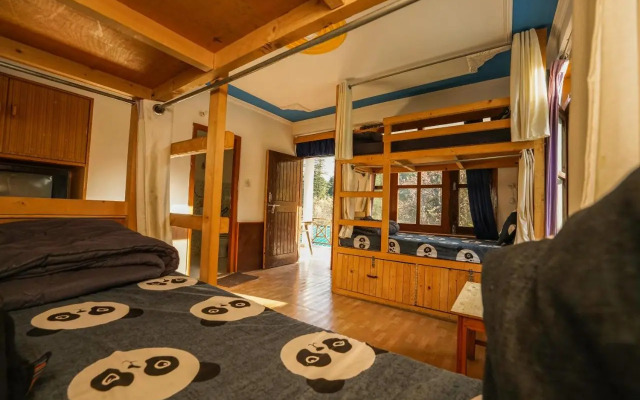 One Light Hostel