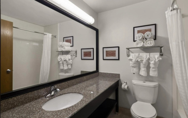 Comfort Inn & Suites