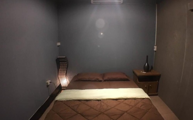 The Local Hostel – Guest Rooms – Chiang Mai