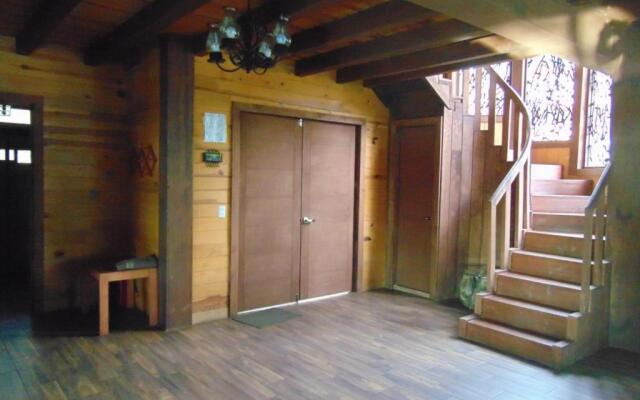 Cabaña dentro del Bosque para 24 Personas