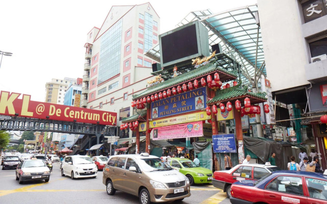 Dragon Inn Premium Hotel