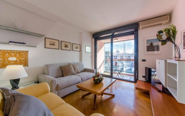 ALTIDO Exclusive Seaview Flat for 4, in central Genoa