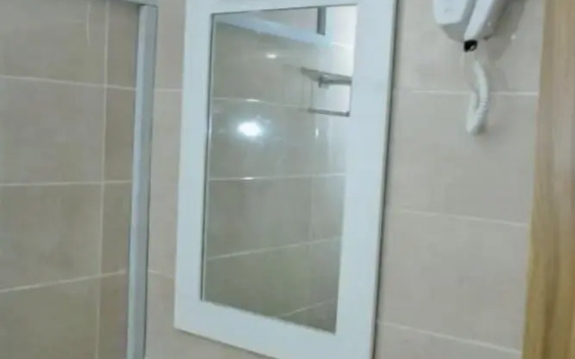 Kim Royal Hotel And Suites