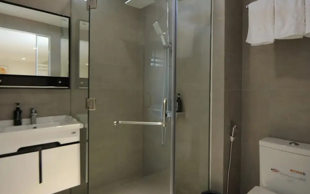 Lanura Saigon Boutique Hotel