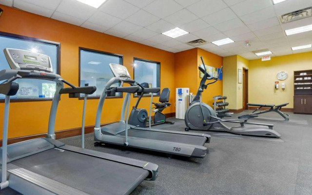 Comfort Suites Charleston West Ashley