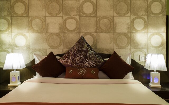 Golden Star Continental & Spa