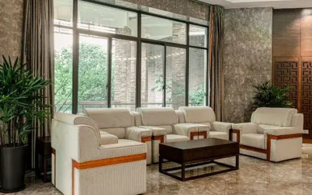 Hugang Garden Hotel