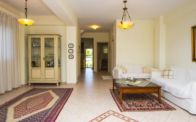 Encore Seaside Villa, Posidi