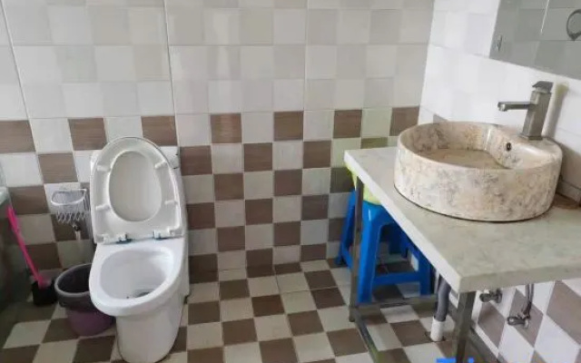 Dandong Yuerongzhuang Hot Spring Apartment – Bathroom – Dandong