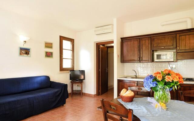 Apartment in Magliano with bar