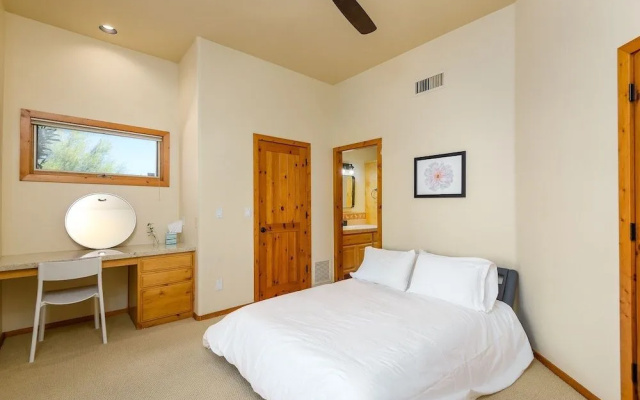 Casa Sanctuary 5 Bedroom Home by Redawning