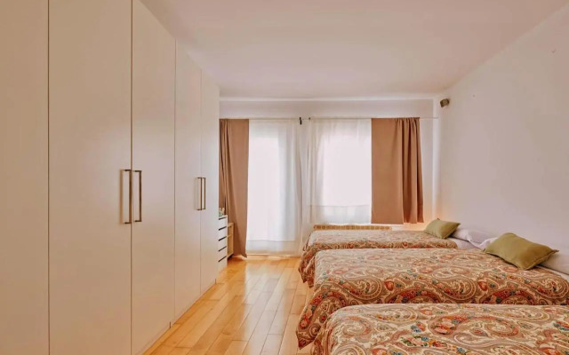 Casa de Pueblo junto Barcelona Centro
