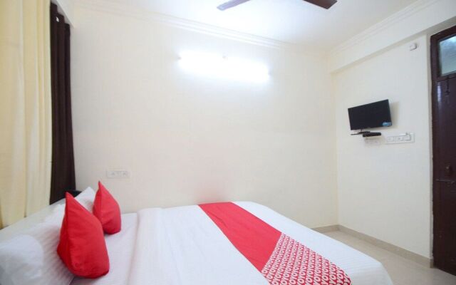 Oyo 28677 Hotel Jeevisha Inn