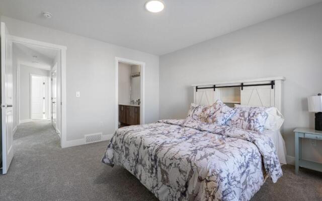 New built 4 bed holiday home