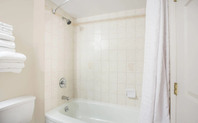 Super 8 by Wyndham Castlegar BC