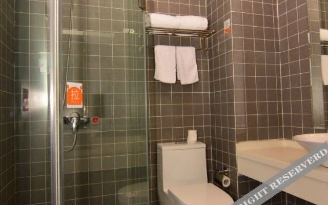 My Zone Hotel Qingdao Zhengyang Road