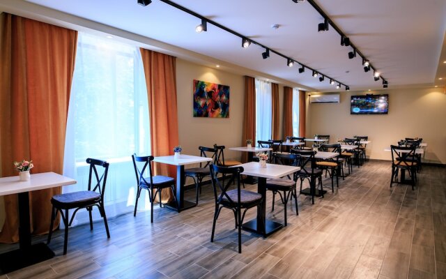 Hotel Georgian Holiday