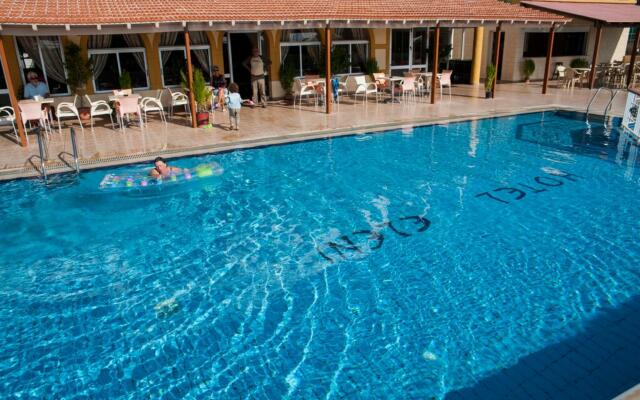 Eleni Hotel