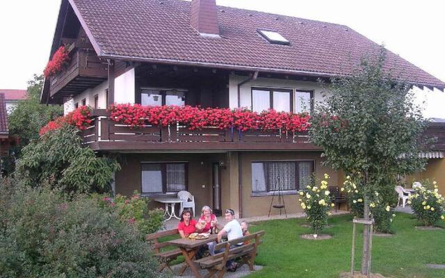 Ferienwohnungen Tröndle im Rosendorf