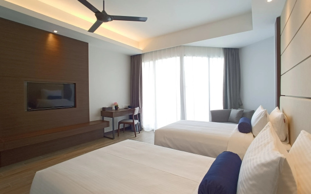 Pacific Regency Beach Resort Port Dickson - photo 4