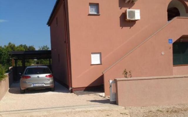 Tomek Apartment