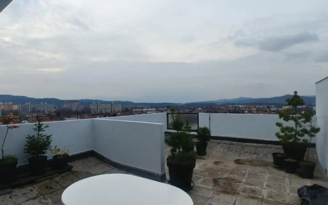 Bright Penthaus Apartement, with a wonderful view