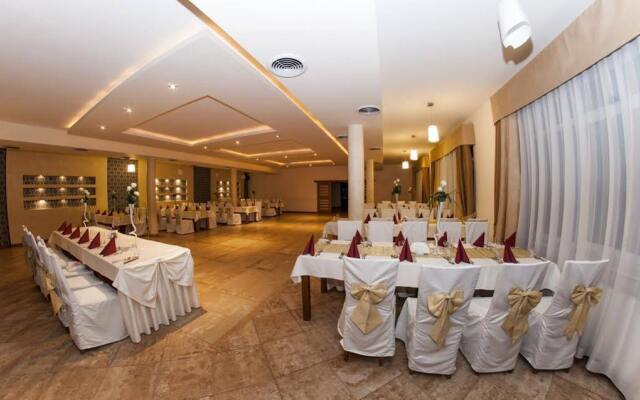 Hotel Marand
