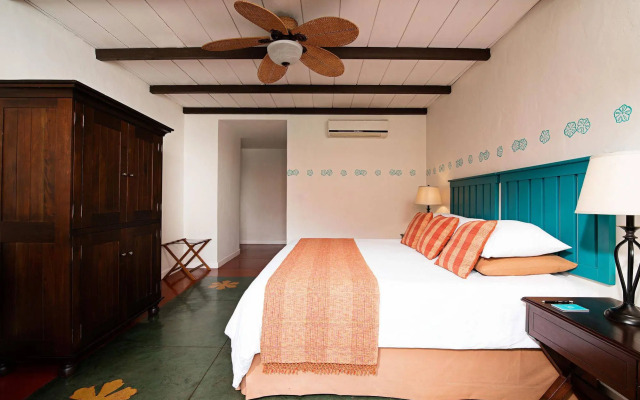 Isla de Flores Hotel