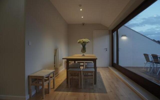 Feira Hostel & Suites