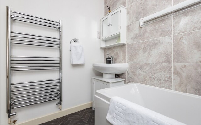 Theodora Suites by Kasar Stays