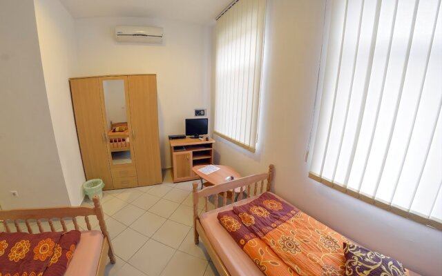 Rooms Vendi