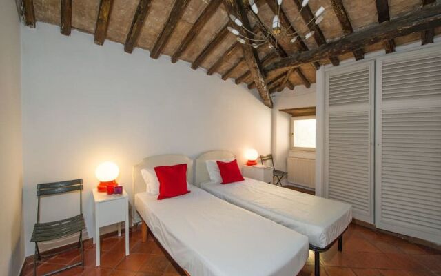 Unique 3 Bed Flat In The Heart Of Trastevere