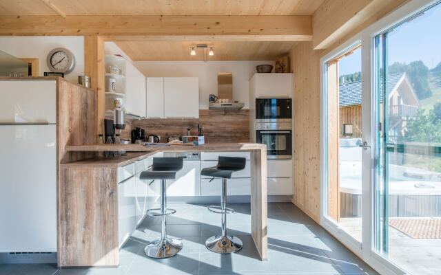 Superior Chalet With Whirlpool
