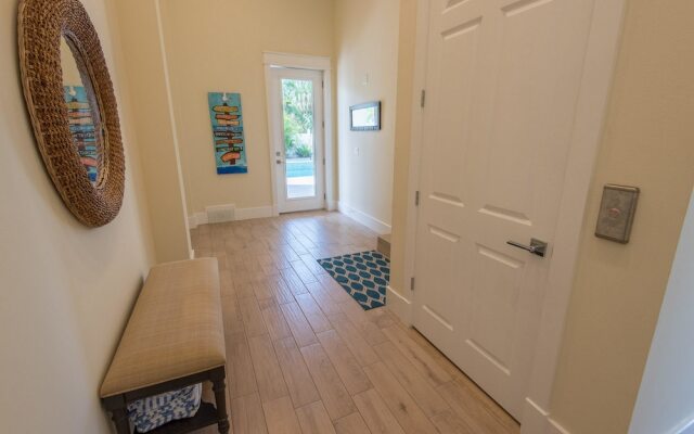 Coastal Horizons Apartment 6