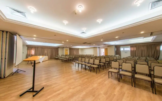 Summit Suites Hotel Taubate