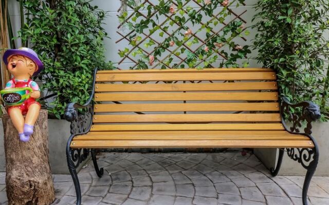 Nida Rooms San Phisuea 88